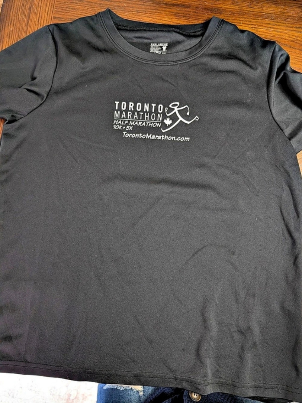 Avalanche Toronto Marathon Official Race T-Shirt Black Medium